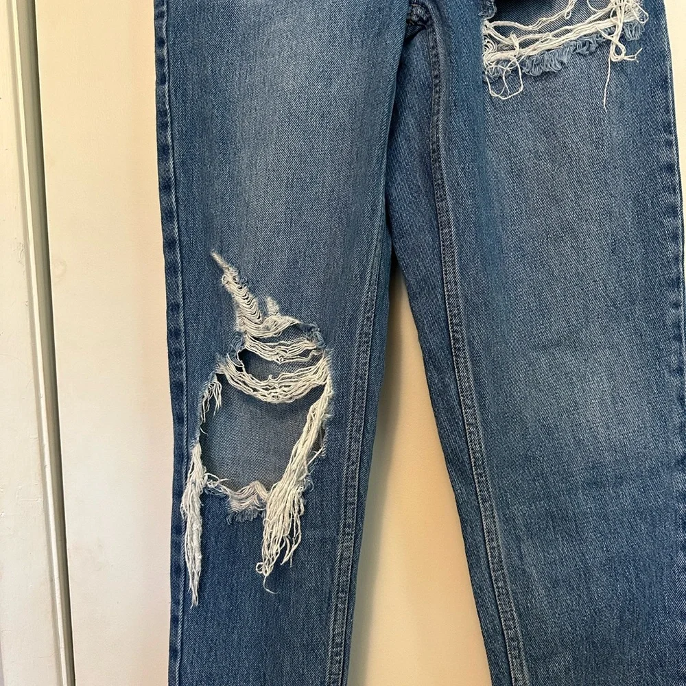 Topshop Mom Jeans Women’s 28 High Rise Distressed Medium Wash Denim